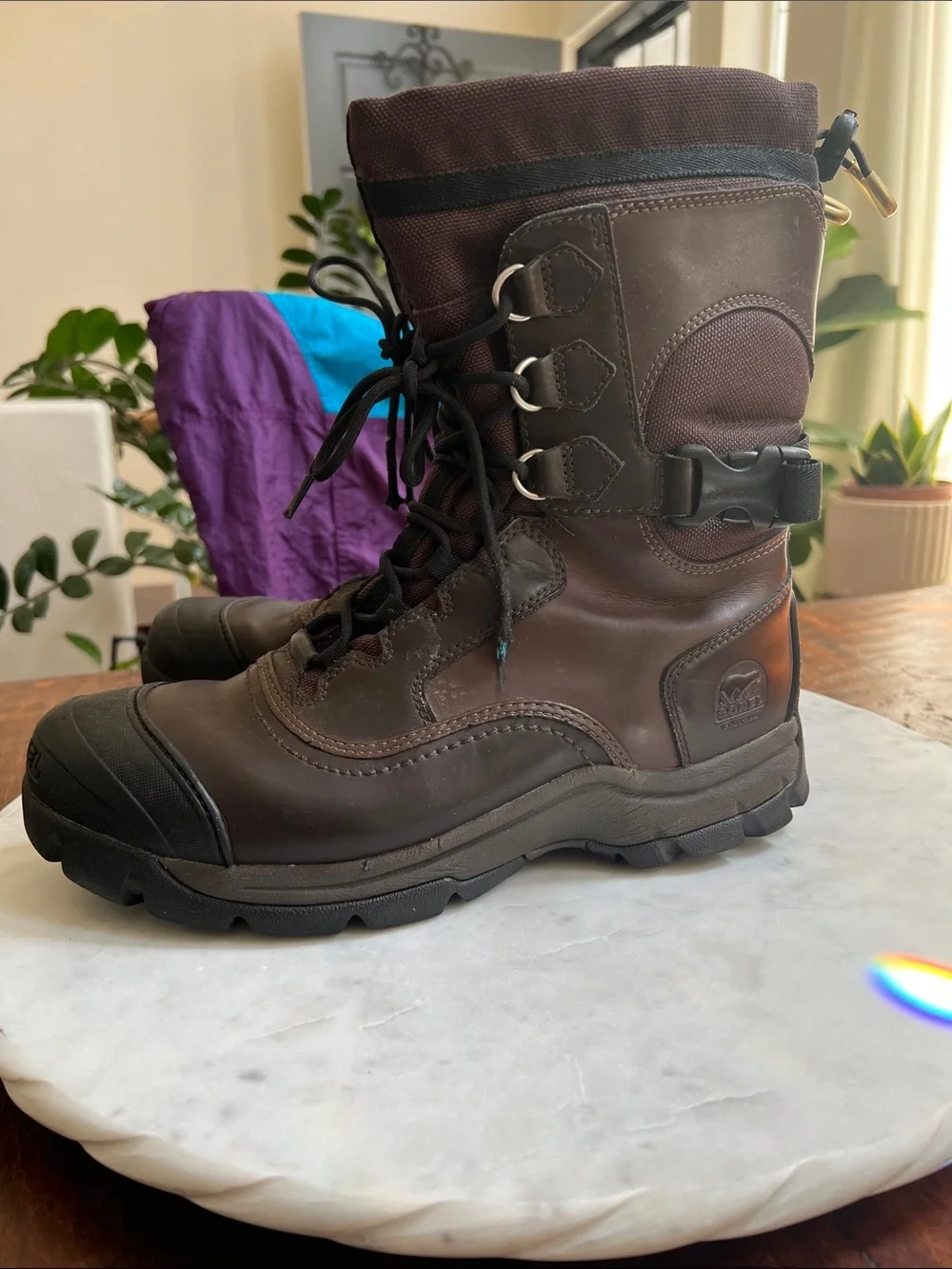 Sorel full tilt